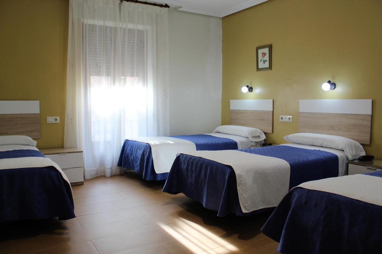 Hostal Madrid Toledo Exterior photo